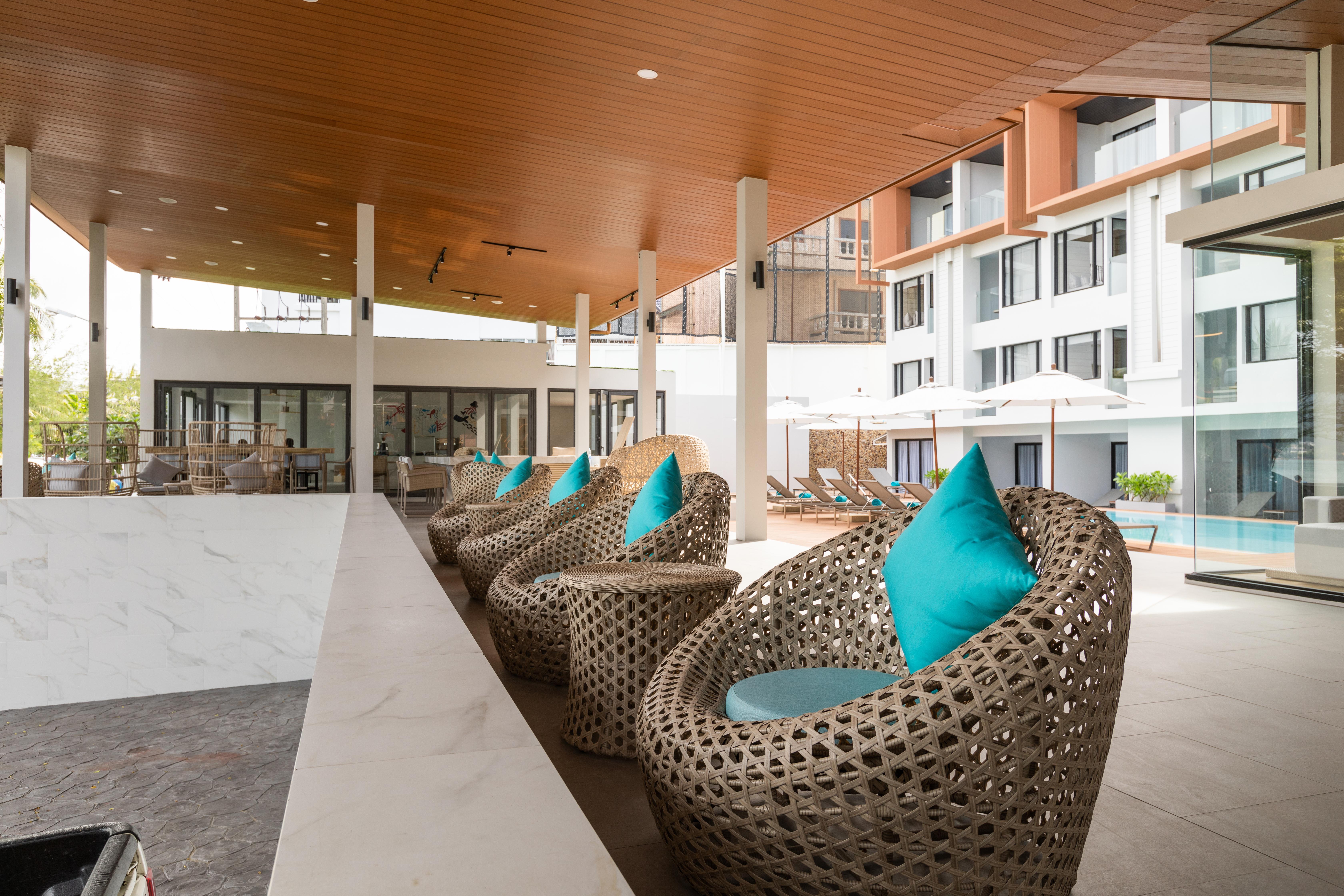 Hotell Liv Phuket Beachfront Patong
