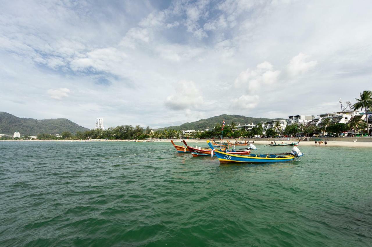 Liv Phuket Beachfront Hotell 4*